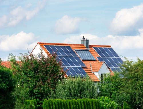 Replacing a Roof Under Solar Panels: How Removal & Reinstall Works